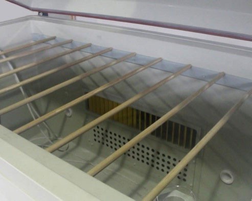 ASTM B117 Penuaan Disetujui Ruang Uji Lingkungan Semprotan Garam Kabut Korosi 1