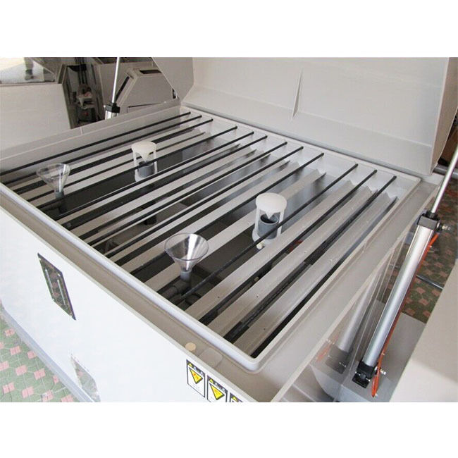 Unit Uji Korosi Kabut Garam 220V 50Hz Ukuran Ruang Kustom untuk Kontrol dan Pengujian Industri